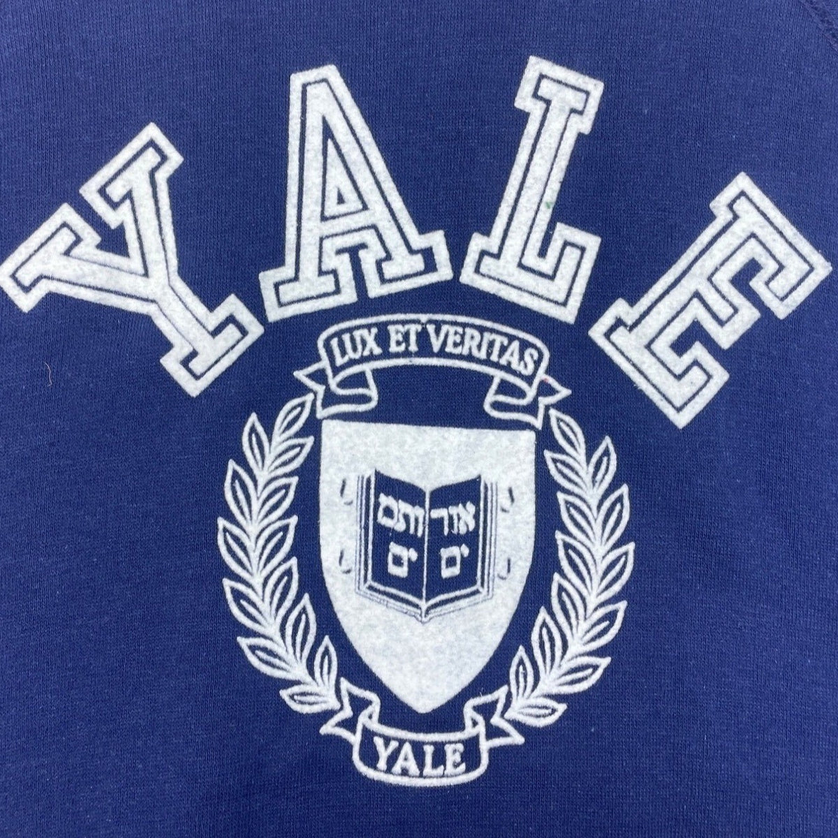 Yale University Unisex Blue Long Sleeve Pullover  Sweater Sz M