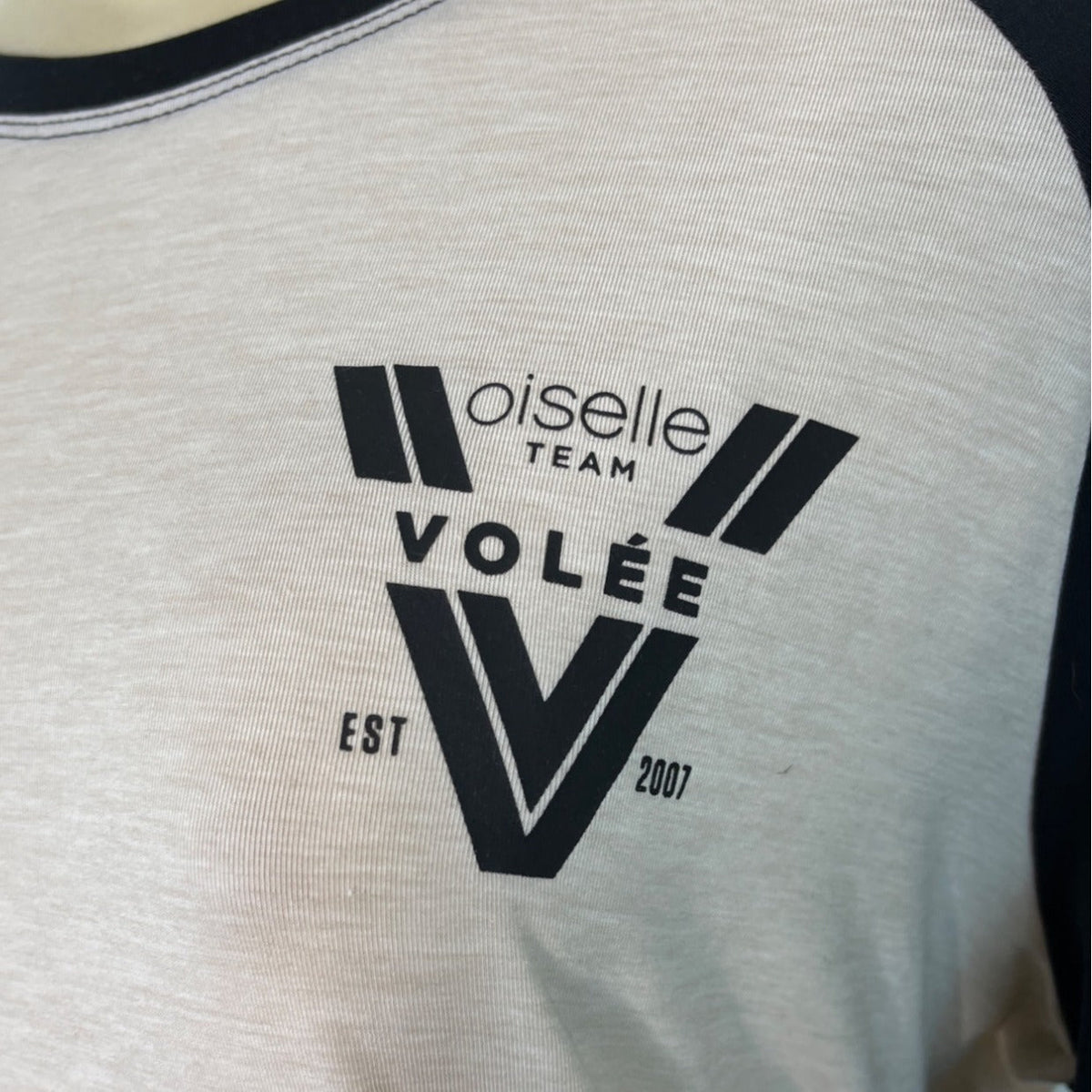 Oiselle Womens Volée Raglan Long Sleeve Shirt XL Beige & Black Polyester Blend
