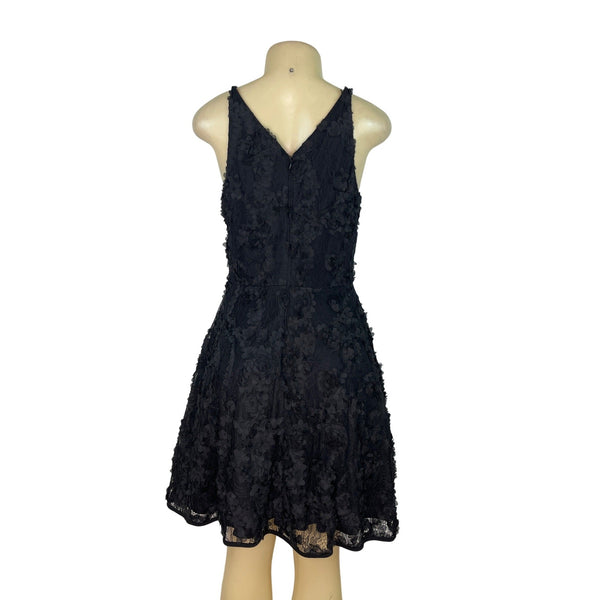 Xscape Black Lace Sleeveless Floral Cocktail Dress With Deep V-Neck Size 6