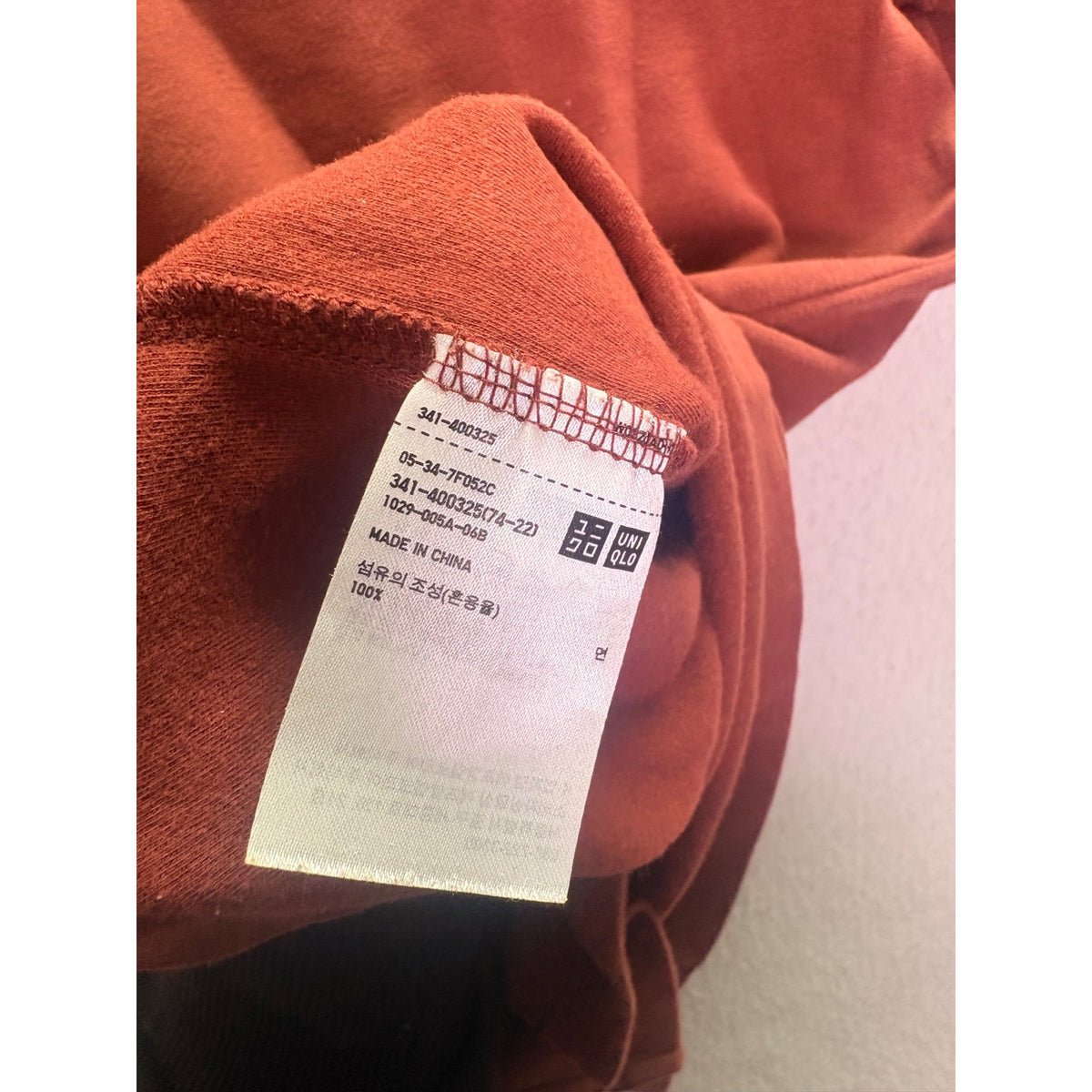 Uniqlo Mens Red Cotton Long-Sleeve T-Shirt Medium Casual Crewneck Comfortable Classic Fit