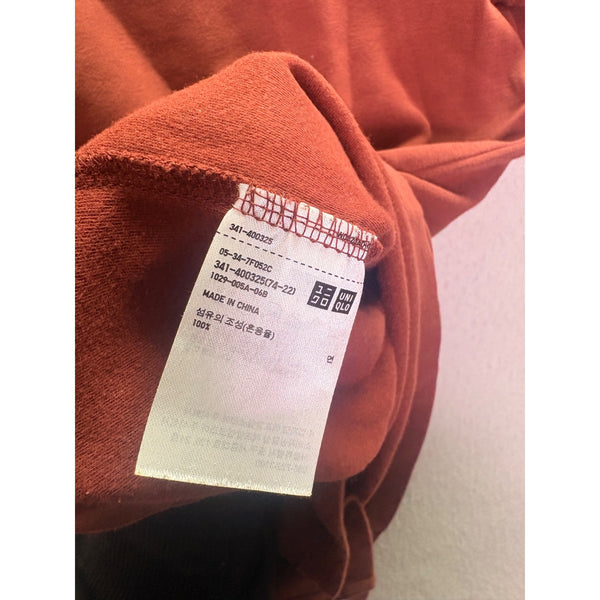 Uniqlo Mens Red Cotton Long-Sleeve T-Shirt Medium Casual Crewneck Comfortable Classic Fit