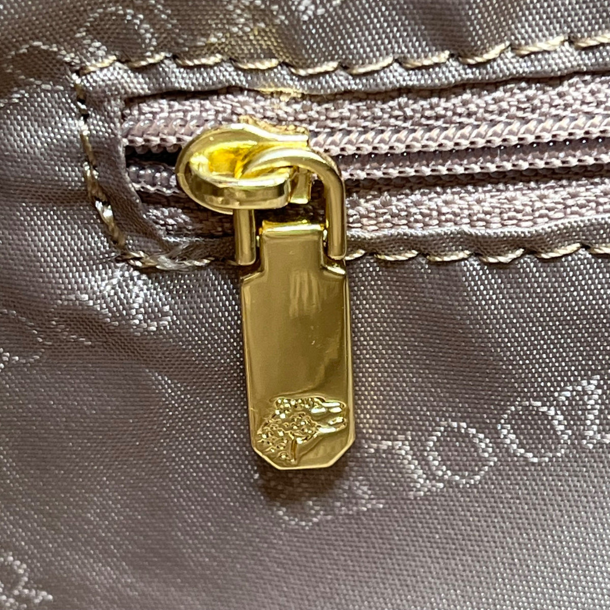 Zooler Women’s Olive Leather Gold Detail Zipper Closure Shoulder Bag Size M