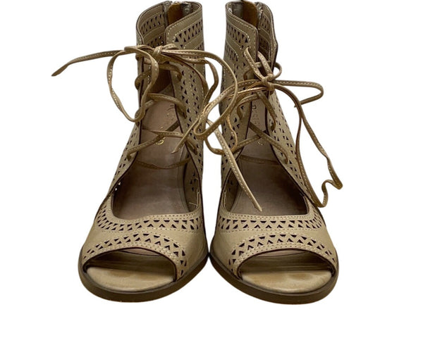 Restricted Womens Beige Peep-Toe Lace-Up Back Zipper Heeled Sandals Sz 8.5