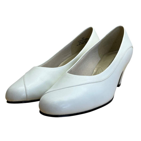 Auditions Women’s White Man-Made Material Slip-On Low Heel Focus Pump Size 7.5W