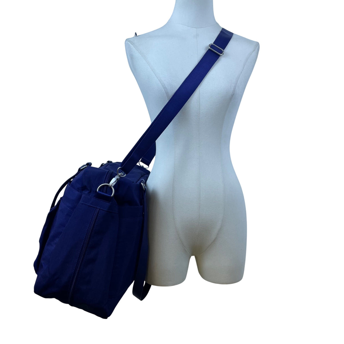 Baggallini Women’s Blue Nylon Multiple Pockets Adjustable Strap Travel Tote Bag