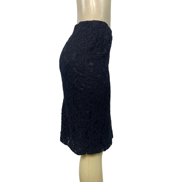 Talbots Black Floral Lace Pencil Skirt Womens Size 8 Knee-Length Back Zipper Closure