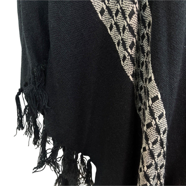 Francescas Black & Grey Poncho Wrap With Fringe & V-Neck Hem One Size - New