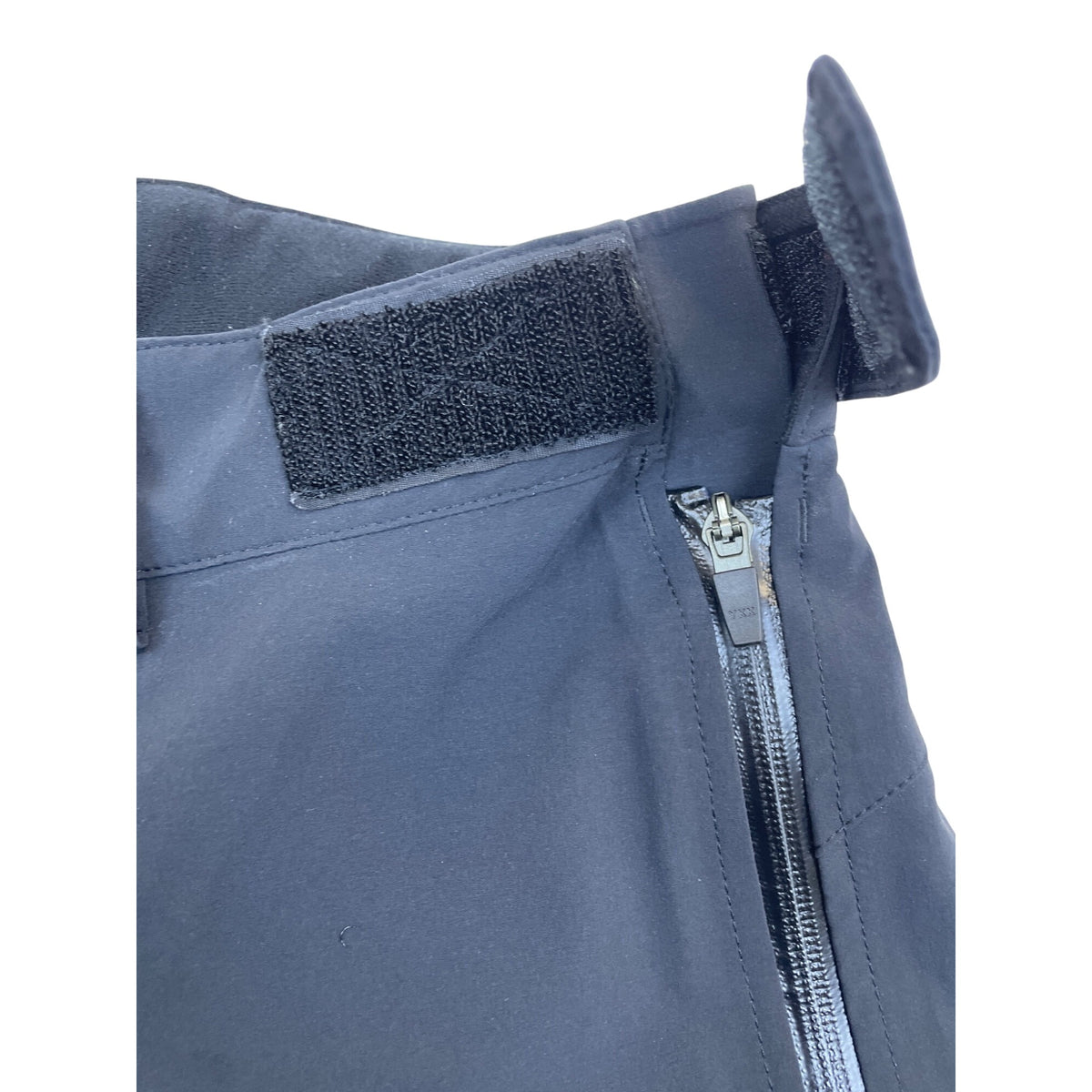 L.L. Bean Mens Black Snow Pants Adjustable Waist All-Weather Insulated Sz M