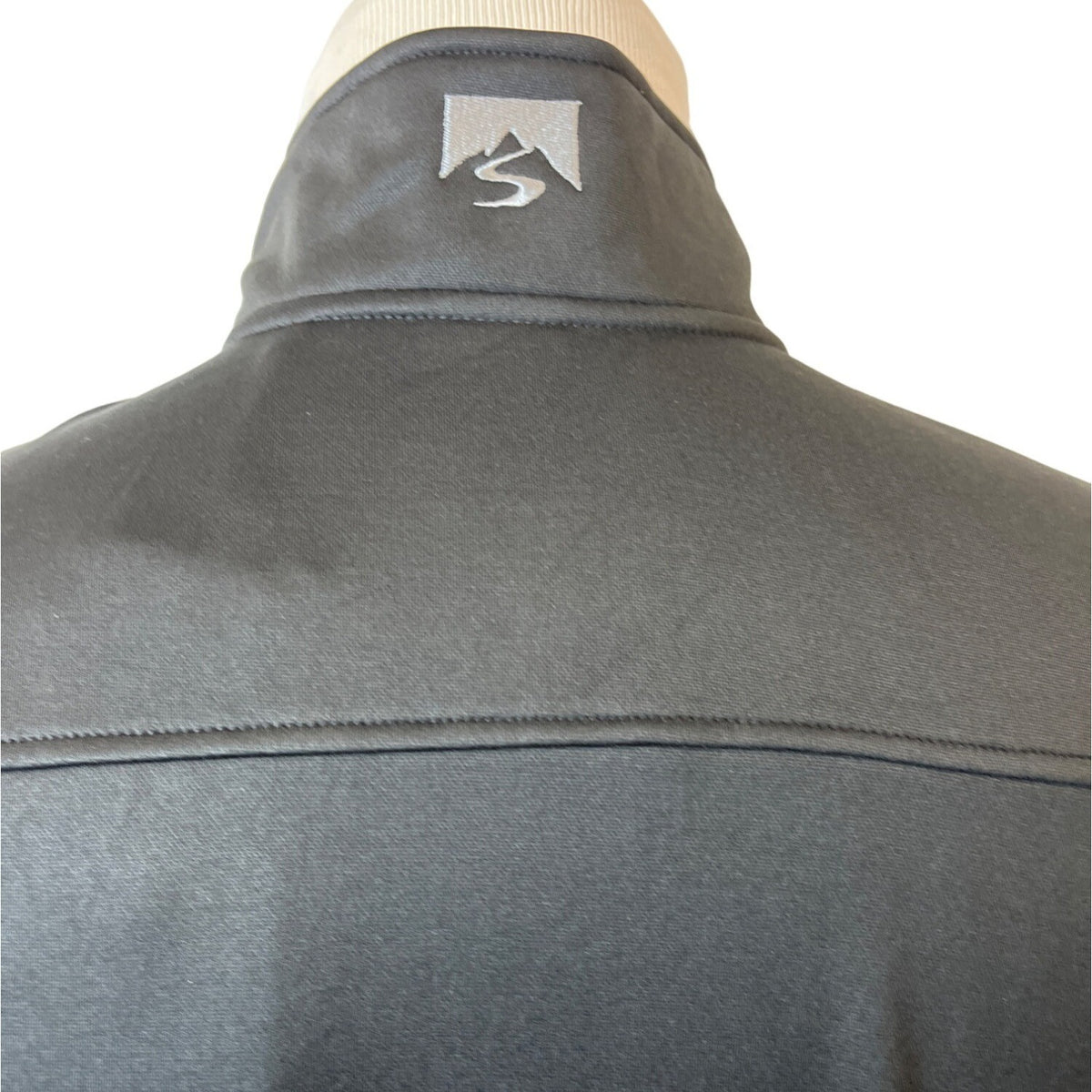 Storm Creek Men's Turtleneck Top Sz L - NWT
