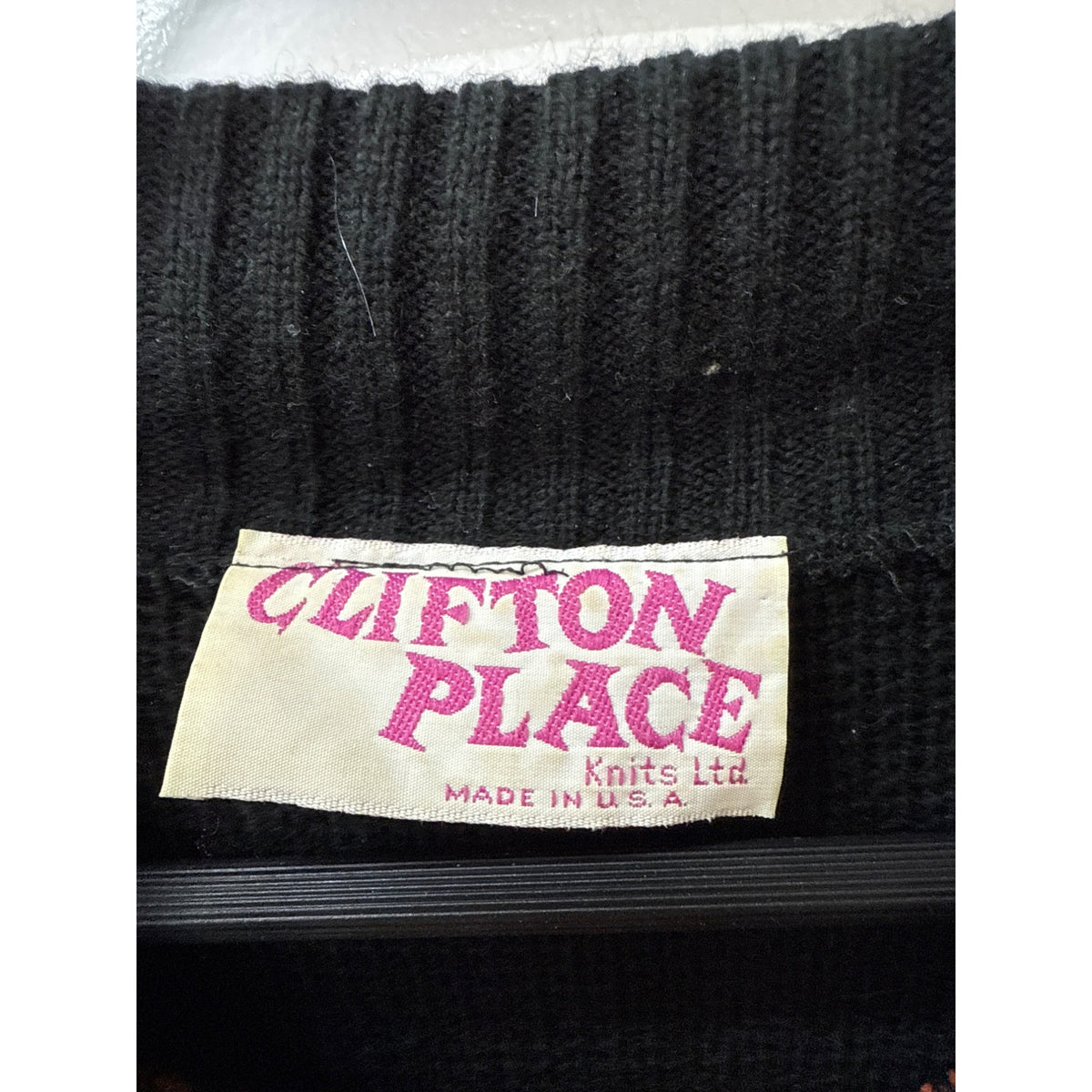 Clifton Place Mens Black Wool Knit Sweater With Tribal Pattern Design