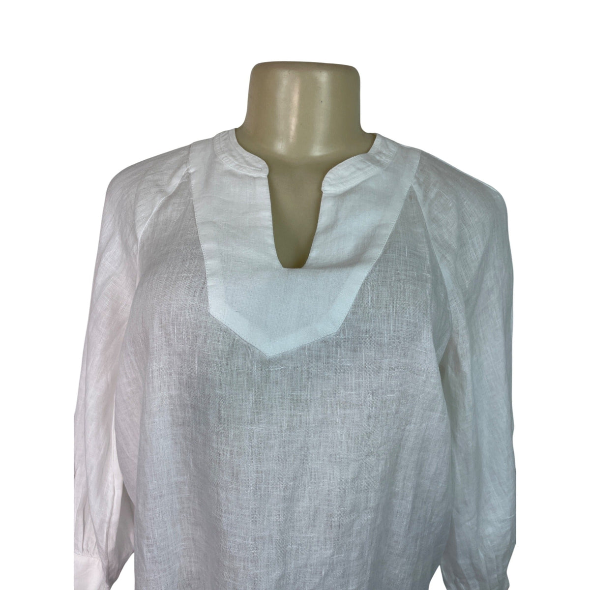 Chapter Club Women’s White Long-Sleeve Blouse With Split Neckline Size S - New
