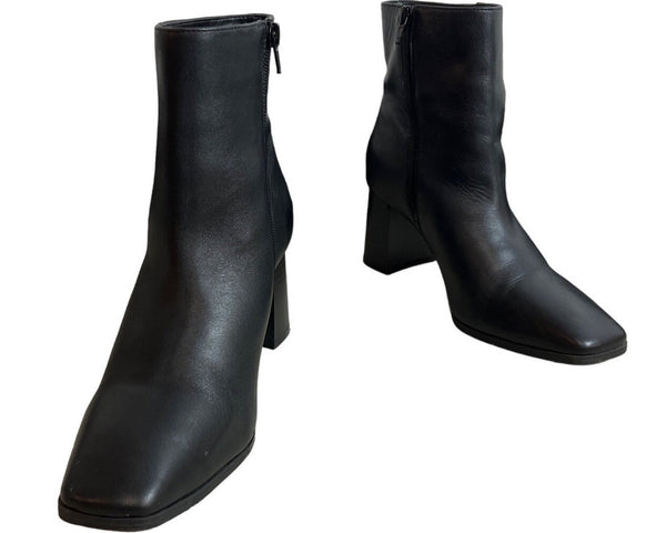 Inc International Concepts Women's Black Leather Inc-Dasha Heeled Booties Sz 9M