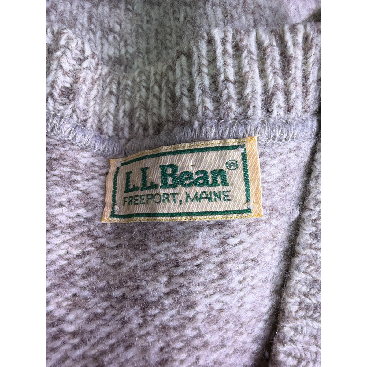 L.L. Bean Mens Gray Wool Knit Sleeveless Sweater Vest V-Neck Classic Fit Large