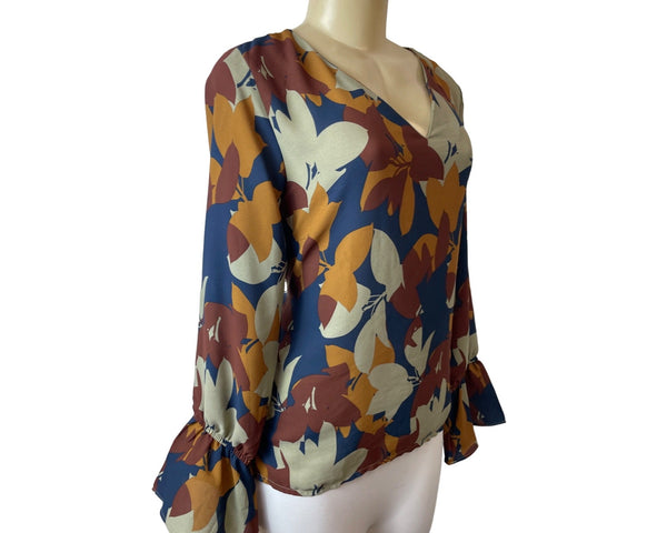 Salvadore Sz 44 (US 13.5) Floral Pattern V-Neck Ruffled Long Sleeve Blouse Shirt
