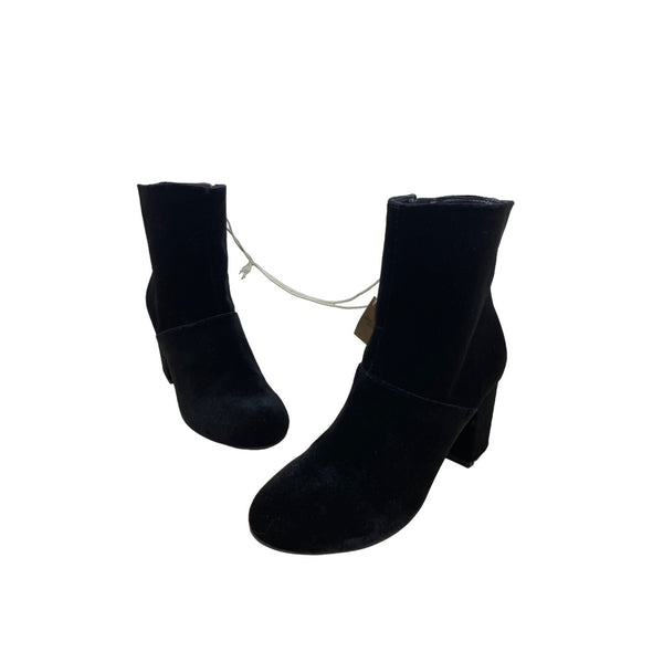 American Eagle Women's Black Suede Booties Size 8 - NWT