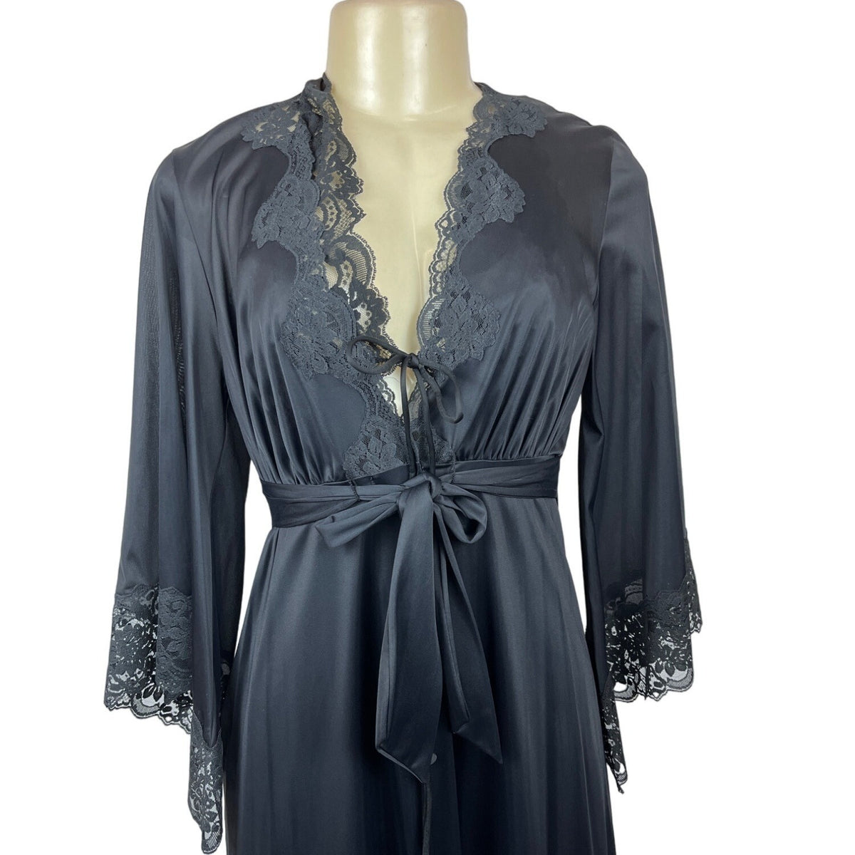 Vintage Jolie Black Lace Trimmed  Robe With Tie Waist & Wide Sleeves Sz S