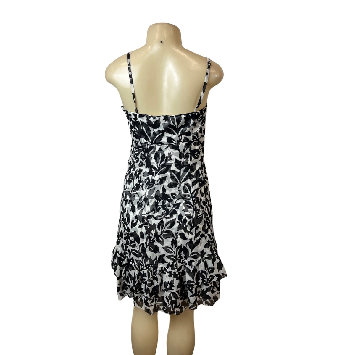 White House Black Market Sz 4 Silk Black And White Womens Dress