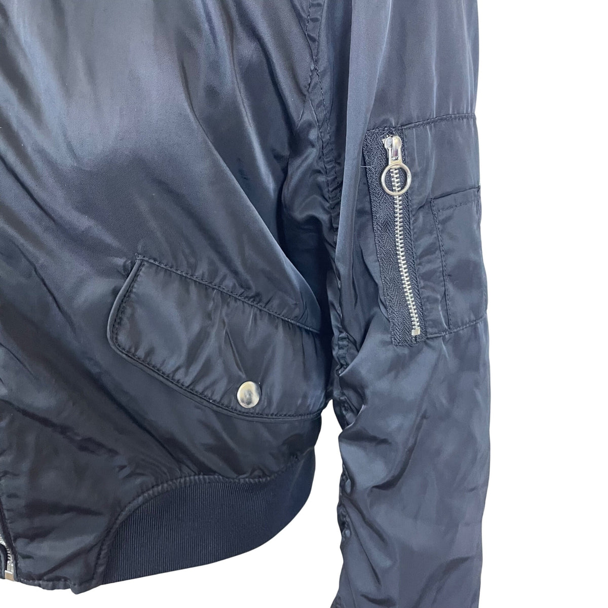 Pull & Bear Women's Black Bomber Jacket Zipper Pocket Ribbed Hem Size M