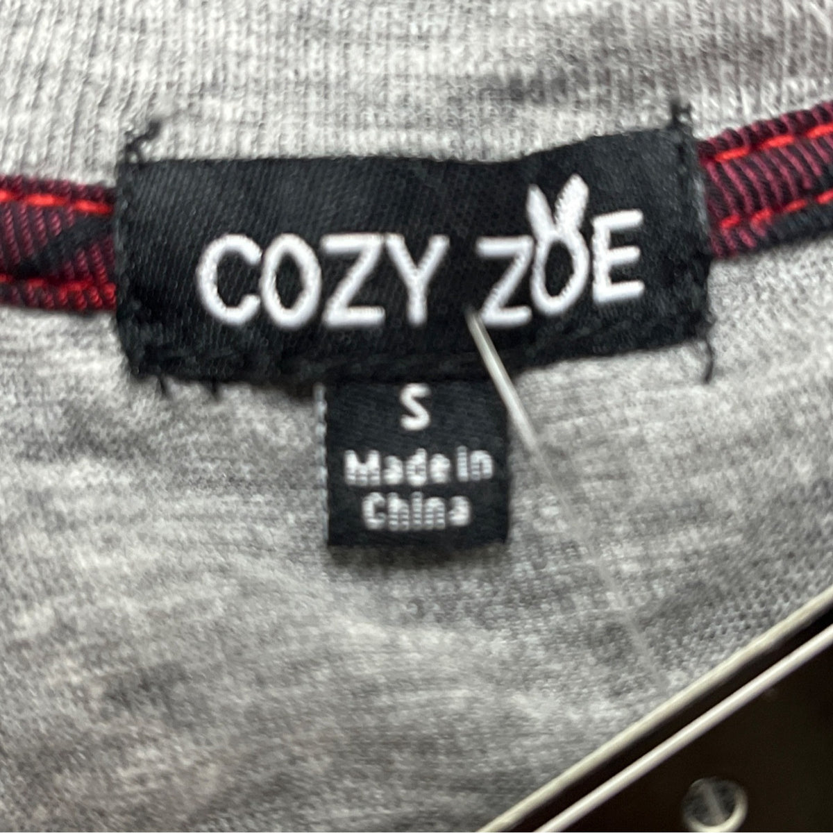 Cozy Zoe Women’s Heather Gray Lounge Set W/ Red Plaid Star and Shorts Sz S - New