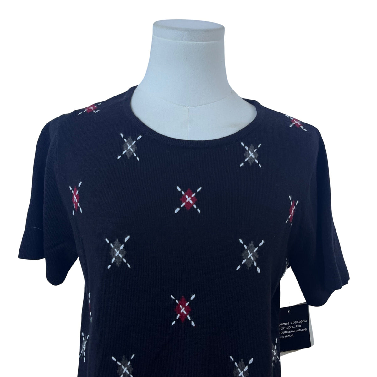 Sag Harbor Women's Black Acrylic Embroidered Short Sleeve Top Size PS Petite - New