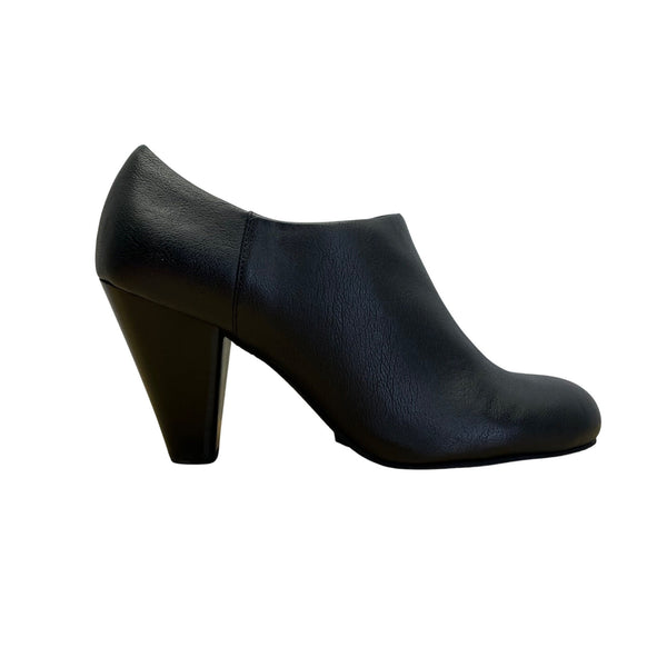 Crown Vintage Women’s Black Faux Leather Slip-On Heeled Booties Size 7.5M