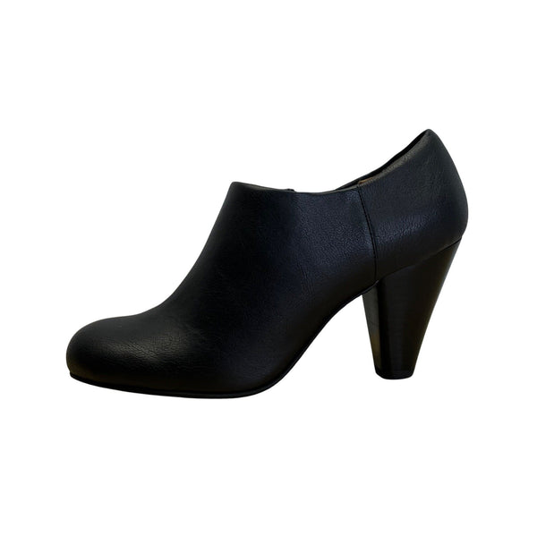 Crown Vintage Women’s Black Faux Leather Slip-On Heeled Booties Size 7.5M