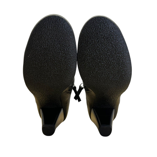 Crown Vintage Women’s Black Faux Leather Slip-On Heeled Booties Size 7.5M