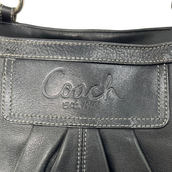 Coach East West Gallery pleated Leather Silver Tone Detail Shoulder Bag Sz M