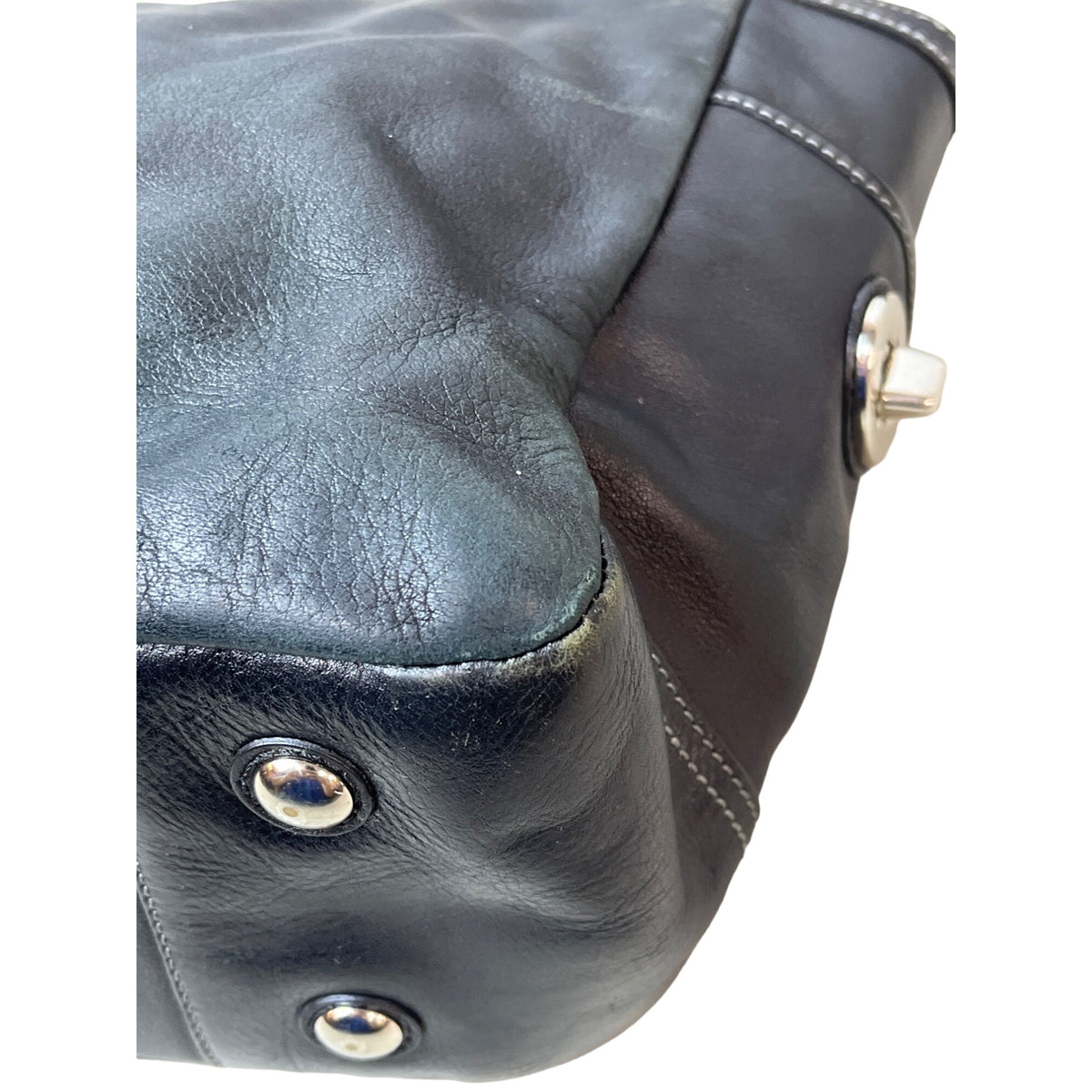 Coach East West Gallery pleated Leather Silver Tone Detail Shoulder Bag Sz M