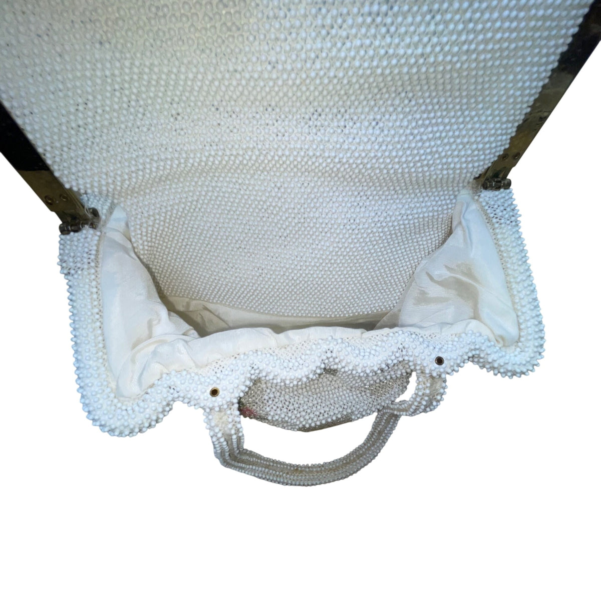 Petite-Bead Womens White Beaded Floral Vintage Scalloped Design Handbag