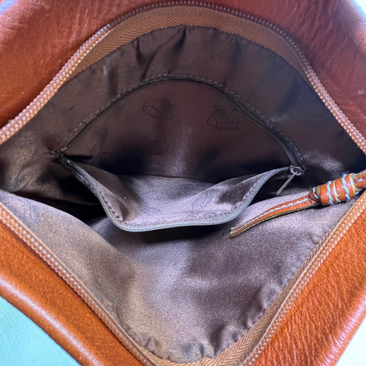 Avorio Women’s Brown Genuine Leather With Elephant Detail Crossbody Purse
