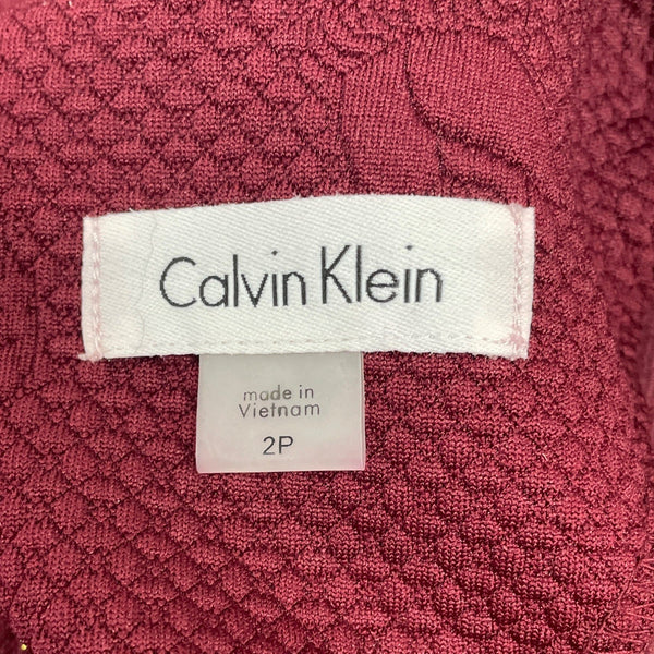 Calvin Klein Textured Floral Burgundy Short Sleeve Sheath Dress Size 2P