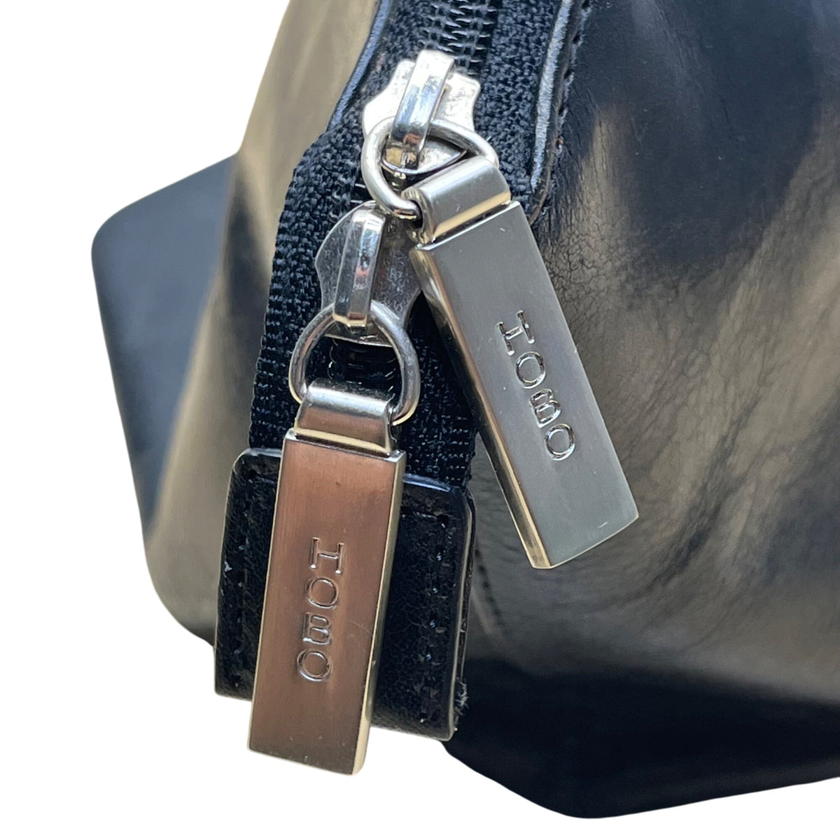 Hobo International Womens Black Leather With Handle Cutout & Zip Closure Handbag