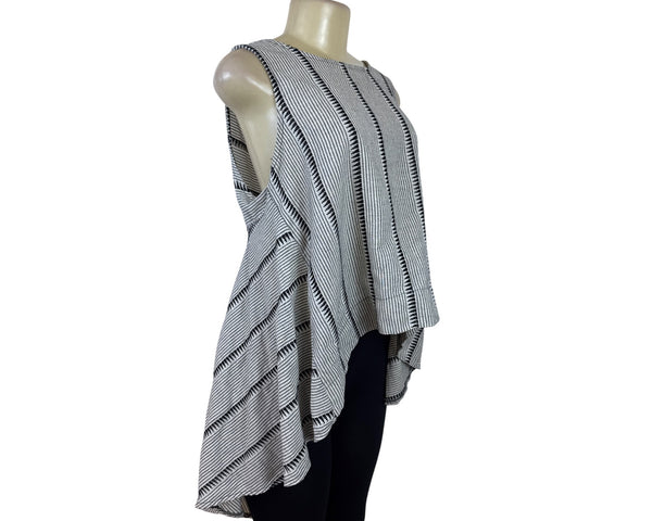 New Age Women’s Black & White High-Low Shirt With Striped Pattern Sz M/L