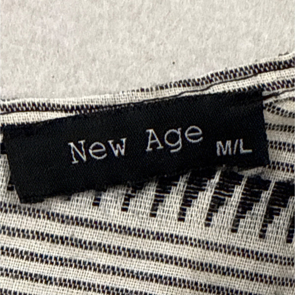 New Age Women’s Black & White High-Low Shirt With Striped Pattern Sz M/L