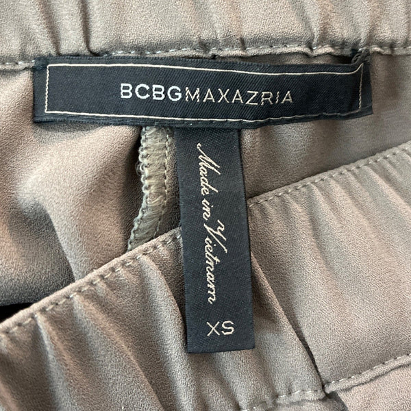 BCBGMAXAZRIA Womens Pleated Khaki Shorts Size XS