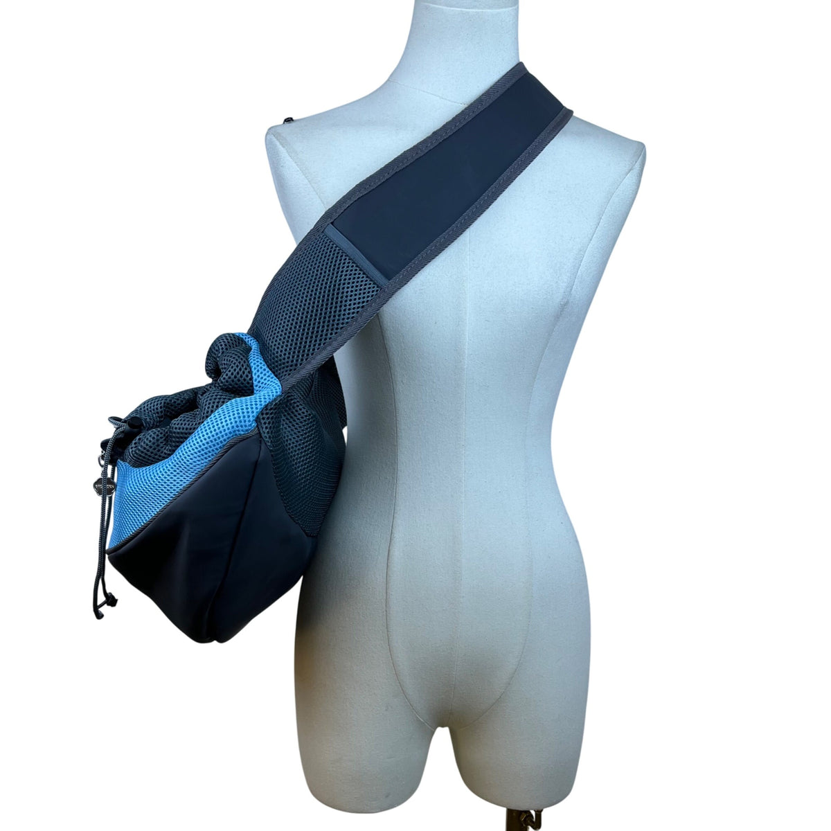 Popcorn Sky Blue Mesh Adjustable Strap Zipper Closure Pet Carrier Shoulder Bag