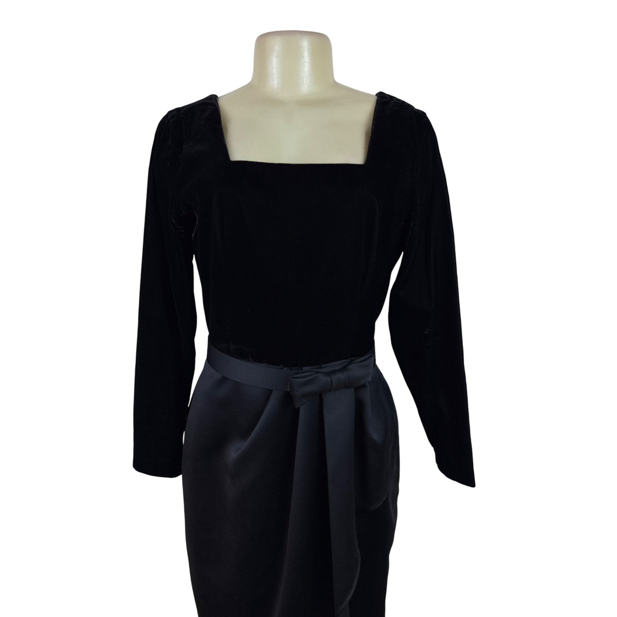 JS Collections Women’s Black Velvet Formal Midi Dress With Bow Detail Sz 10