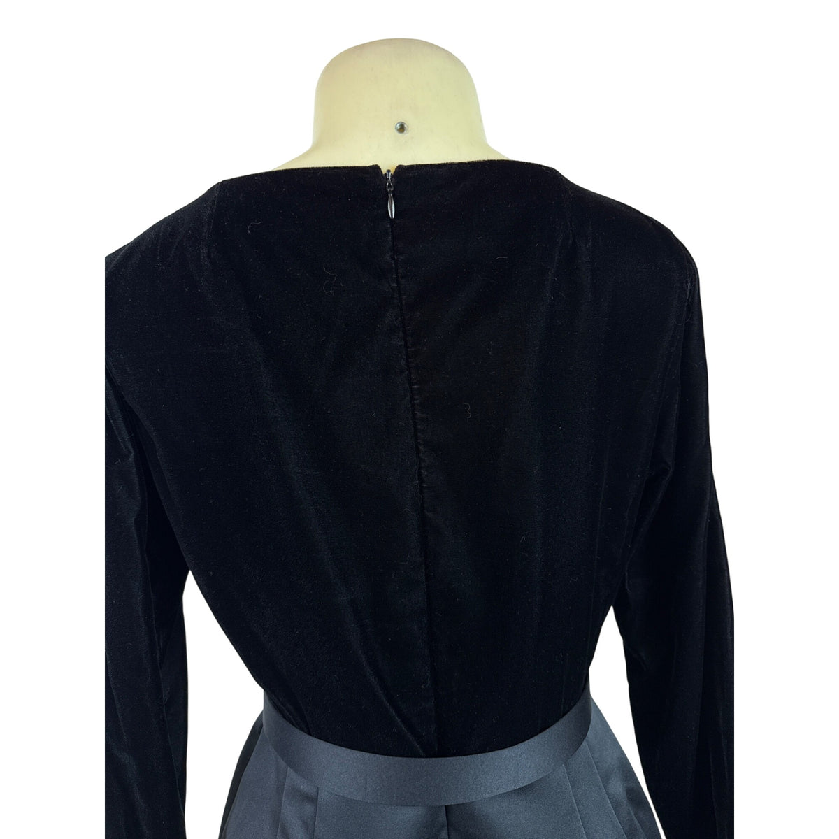 JS Collections Women’s Black Velvet Formal Midi Dress With Bow Detail Sz 10