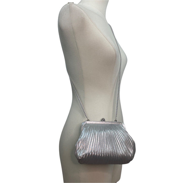Vintage Women’s Silver Pleated Metal Frame With Chain Strap Crossbody Bag Sz S