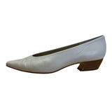 Via Spiga Off White Calf Leather Pina Pointed Toe Low Kitten Heel Pumps Sz 8.5M