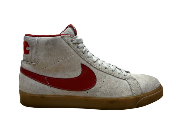 Nike SB Men’s Grey & Red Suede Blazer Mid ”For The City“ Sneakers Size 11.5
