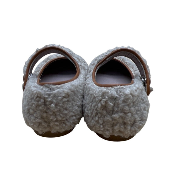 Papanatas Girls Beige Shearling Strap Closure Flat Shoes Size US 7 EU 23- New