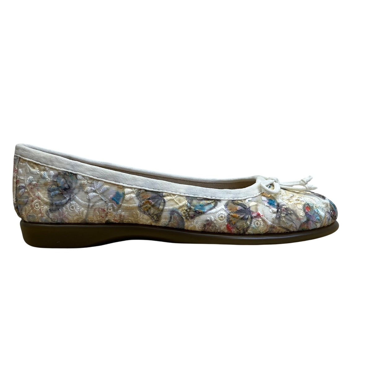 Aerosoles Women’s White Fabric 440 Memory Foam Fashionista Flats 6M - New