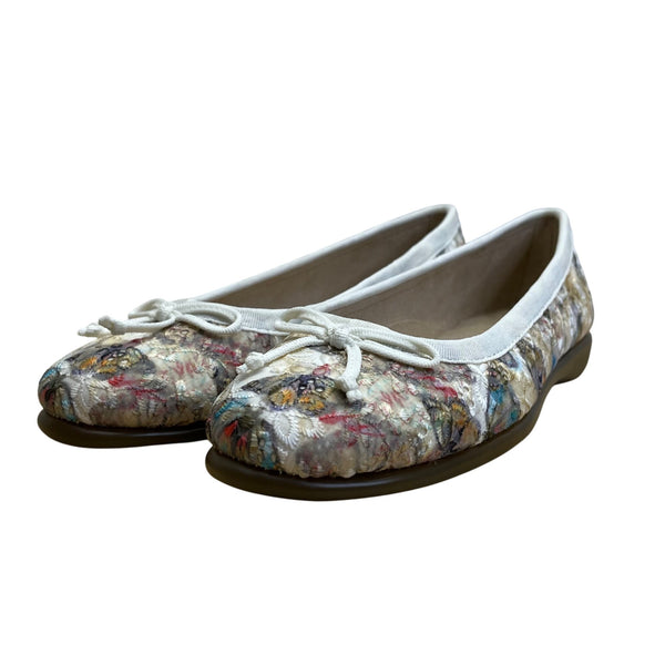 Aerosoles Women’s White Fabric 440 Memory Foam Fashionista Flats 6M - New
