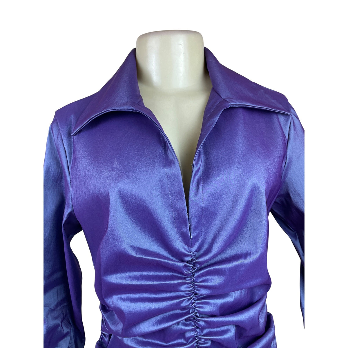 Tadashi Women's Purple Ruched Satin Long Sleeve Blouse Top Zip Back Size 10