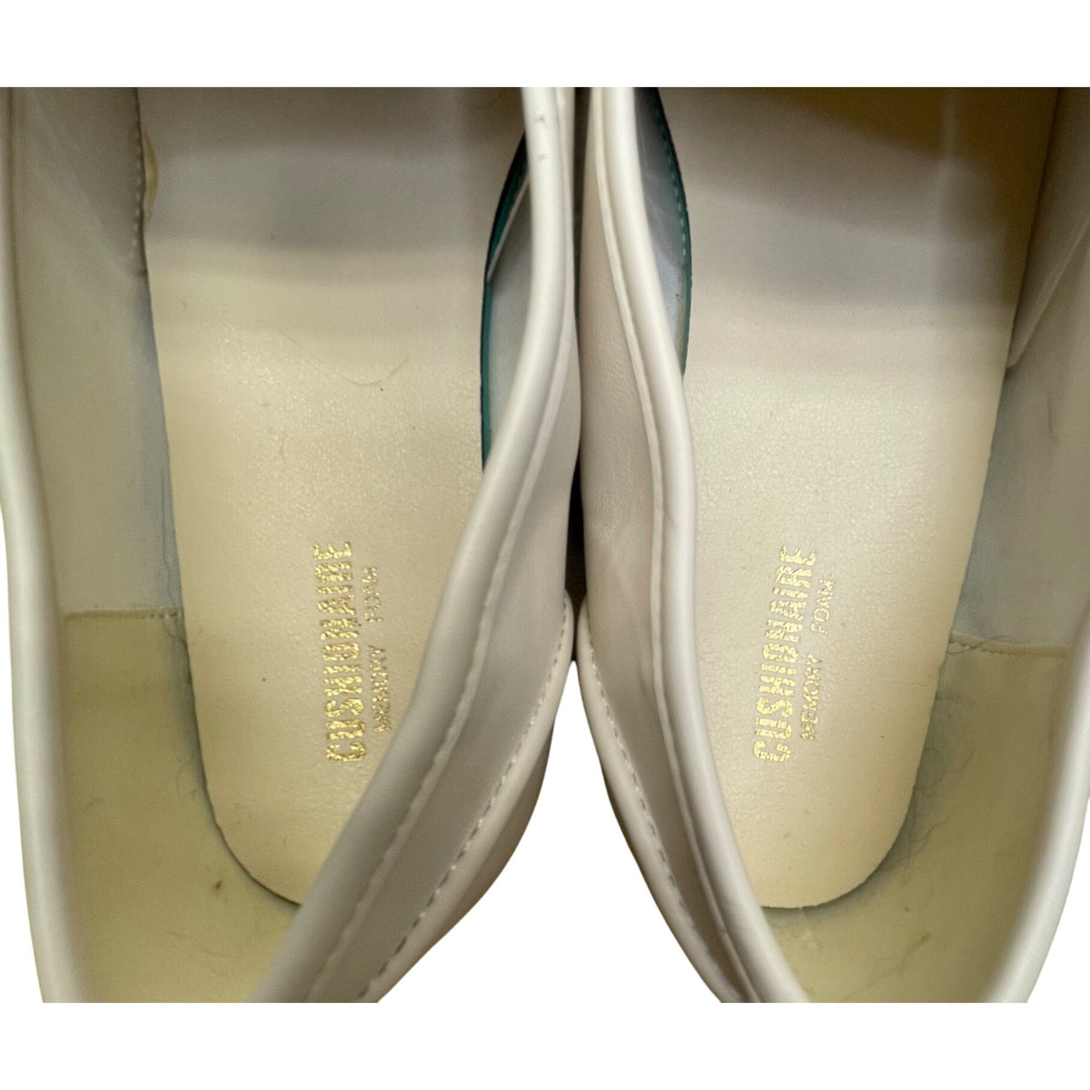 Cushionaire Women’s Cream Gold Snaffle Bit Memory Foam Loafers Size 9W