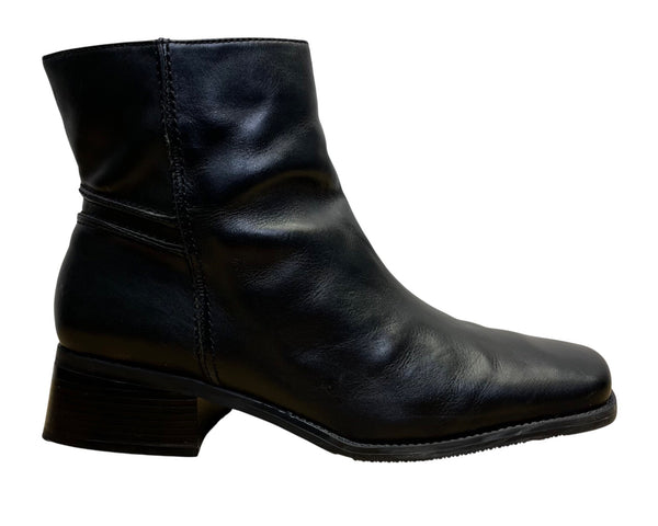 Easy Spirit Women’s Black Leather Anti-Gravity Rouget Ankle Boots Size 12M