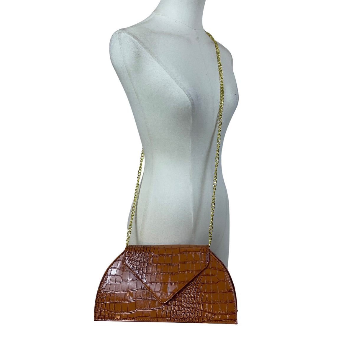 Joy & Iman Women’s Rich Cognac Crocodile-Embossed Chain Strap Clutch Sz M