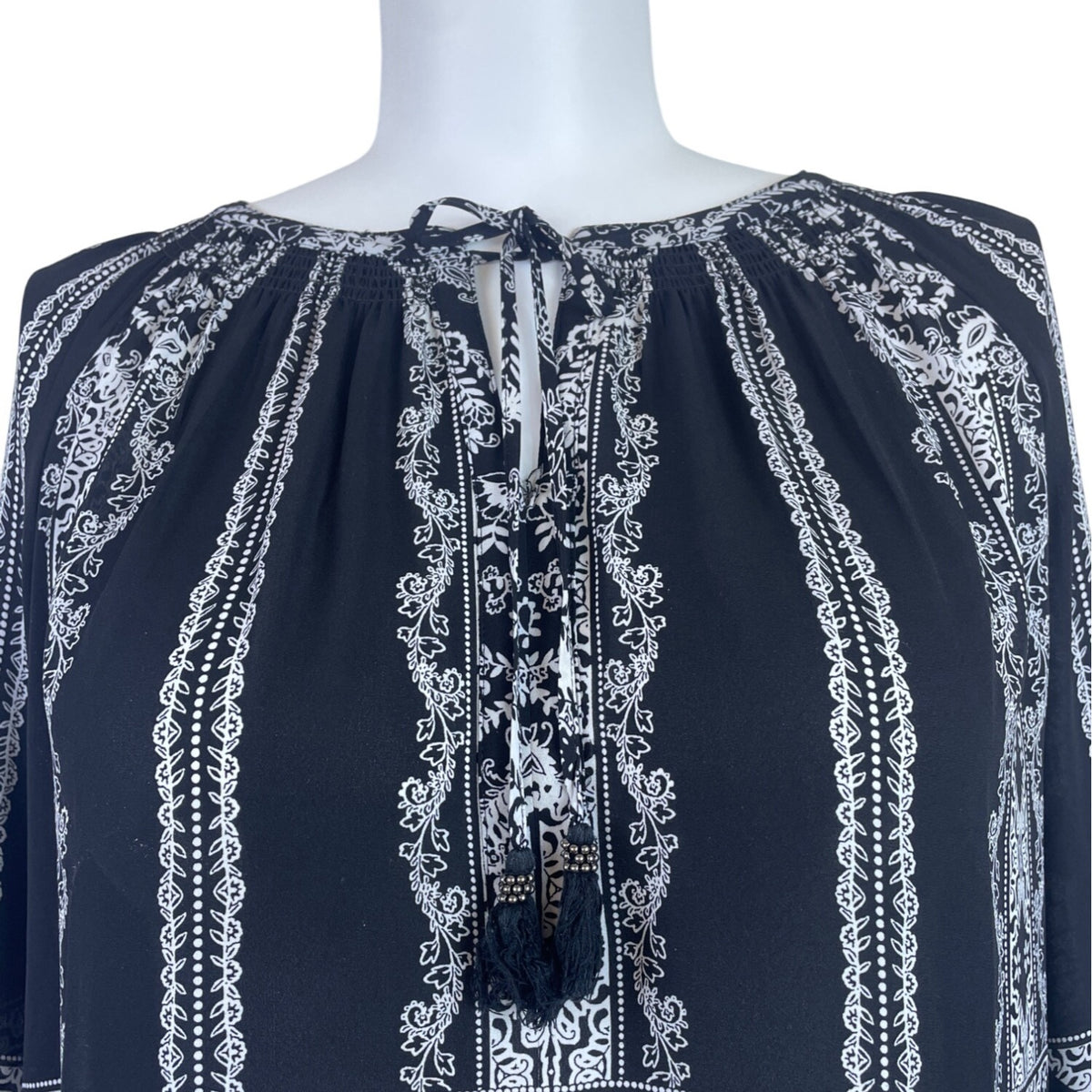 Daniel Rainn Women’s Black & White Embroidered Blouse Long-Sleeve Sz 2X